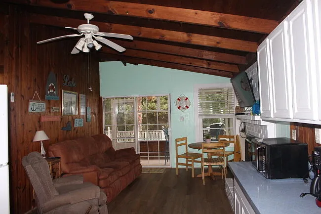 2 bed, 1.0 bath, $1,725 — Photo 3