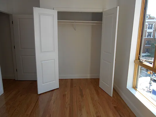 Rented by NY Space Finders Inc. | media 28
