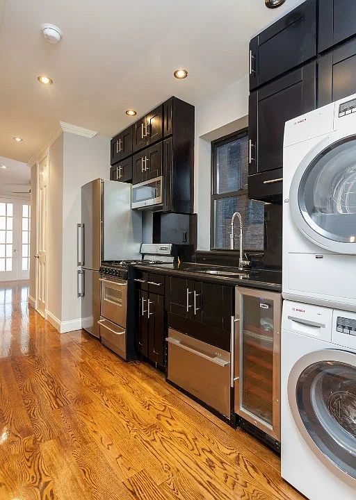 1st image of 5 W 103rd St #4WC