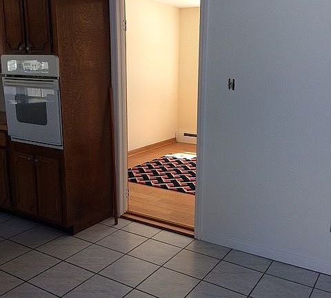 Entry to Dining Room