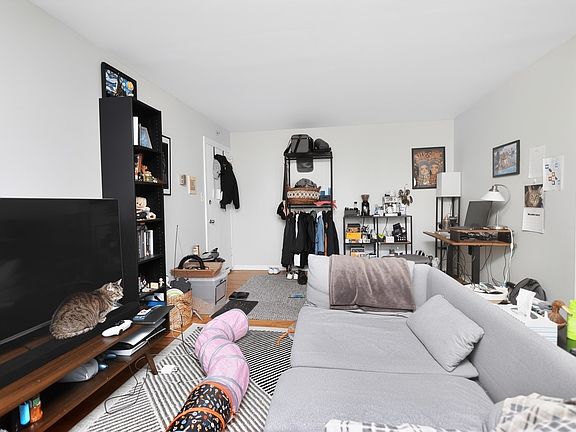 4th image of 10111 Old Orchard Ct Unit 102