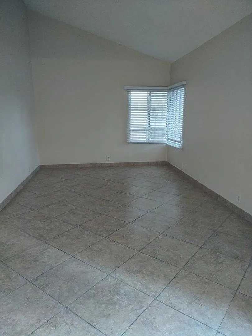 Great Home. No Hoa!! — Photo 2