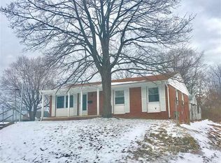 652 N Winchester Ave, Waynesboro, VA 22980