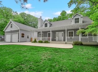 11576 W Half Day Rd, Deerfield, IL 60015