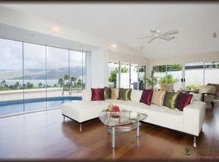 224 Lumahai Pl, Honolulu, HI 96825