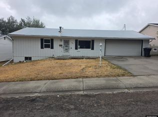 3231 Navarre Rd, Casper, WY 82604