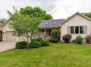 8803 Dallas Ln N, Maple Grove, MN 55369