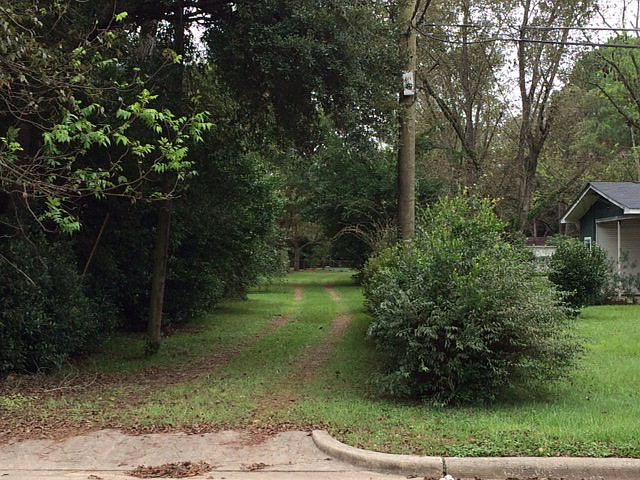 2nd image of 604 16th Ave