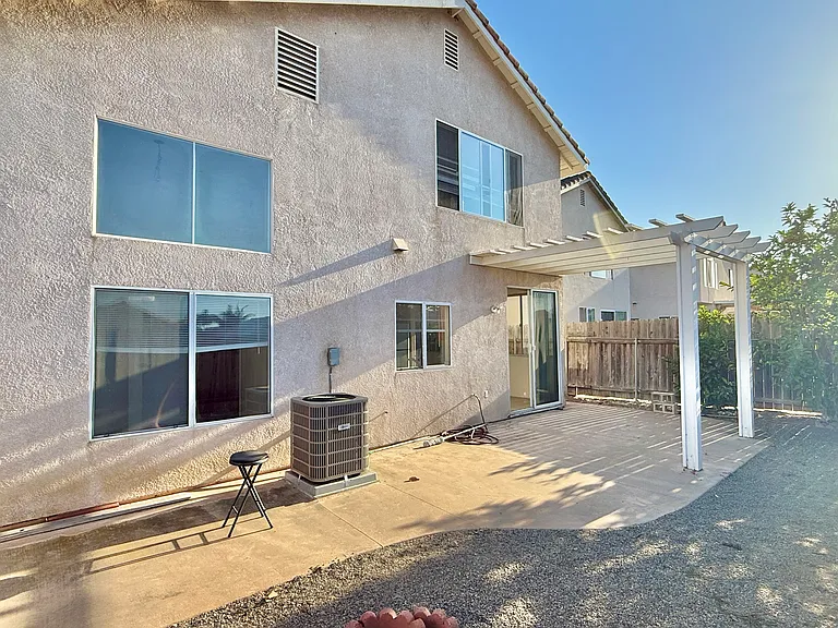 9250 Longridge Way — Photo 20