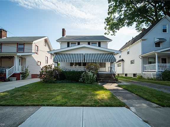 3rd image of 1547 Roycroft Ave