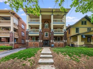 2805 Charlotte St, Kansas City, MO 64109