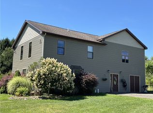 303 Flickerwood Rd, Kane, PA 16735