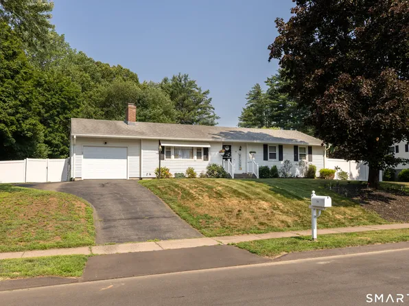 74 Harvest Lane, East Hartford, CT 06118