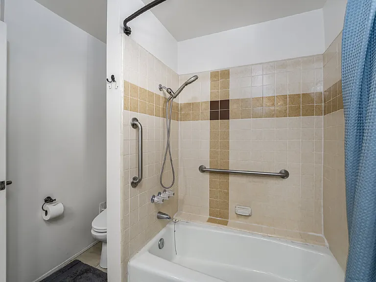 805 N Bay Front — Photo 34