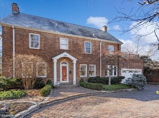 544 S Brainard Ave, La Grange, IL 60525