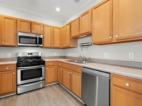 2209 Long Pine Ln, Raleigh, NC 27603