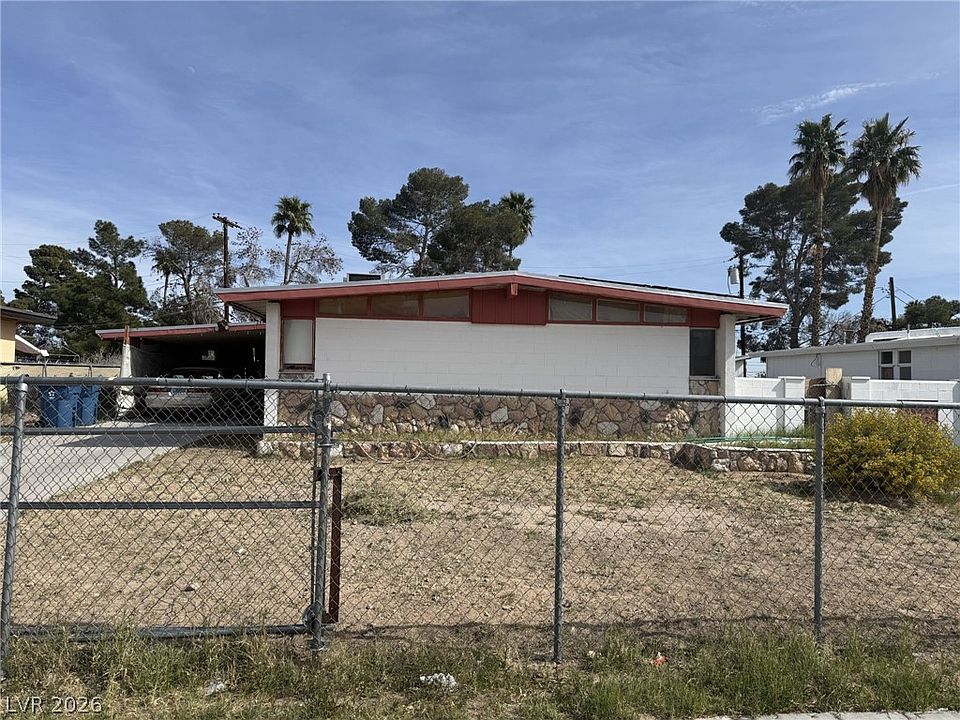 1st image of 2301 Chapman Dr