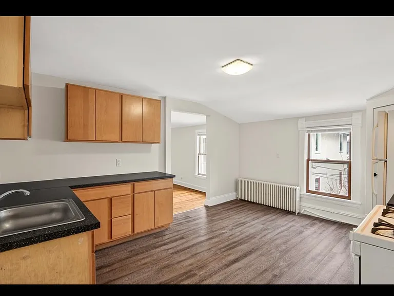 2428 11th Ave S #4 — Photo 10