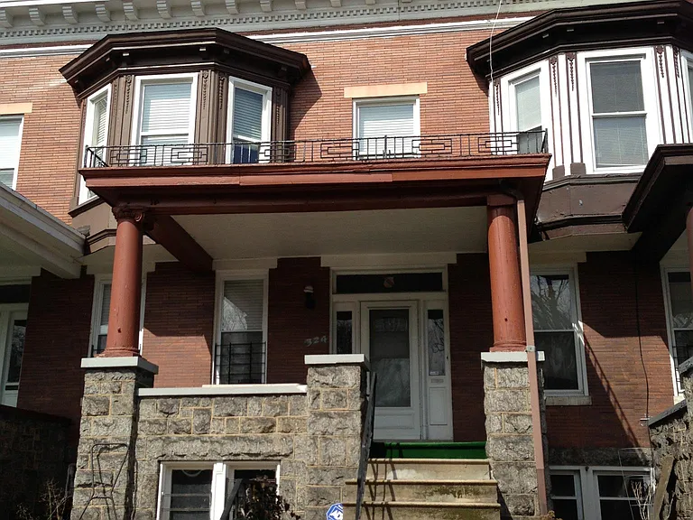 324 E 33rd St — Photo 1