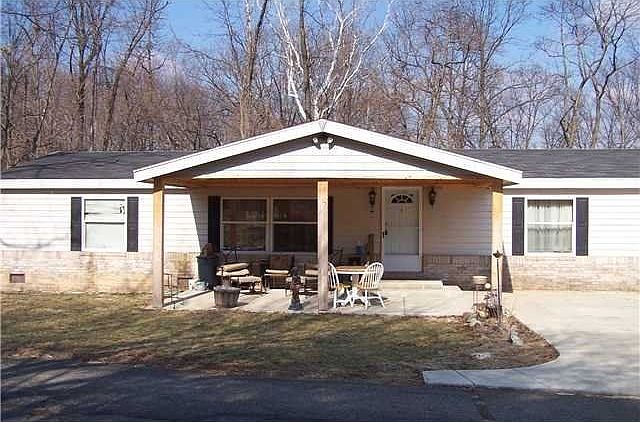 For Sale: 2002 Observatory Road, Martinsville, Indiana 46151