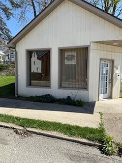 1st image of 1300 Victoria Ave