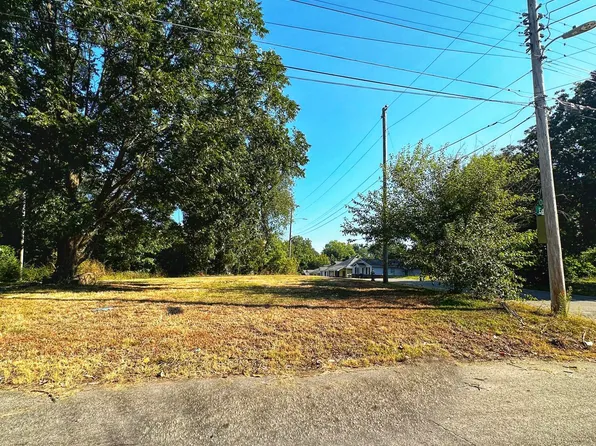 111 Eden St, Jackson, TN 38301