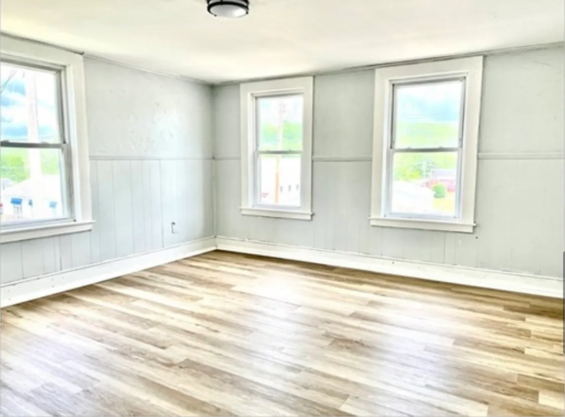 2 bed, 1100 sqft, $2,000 — Photo 4