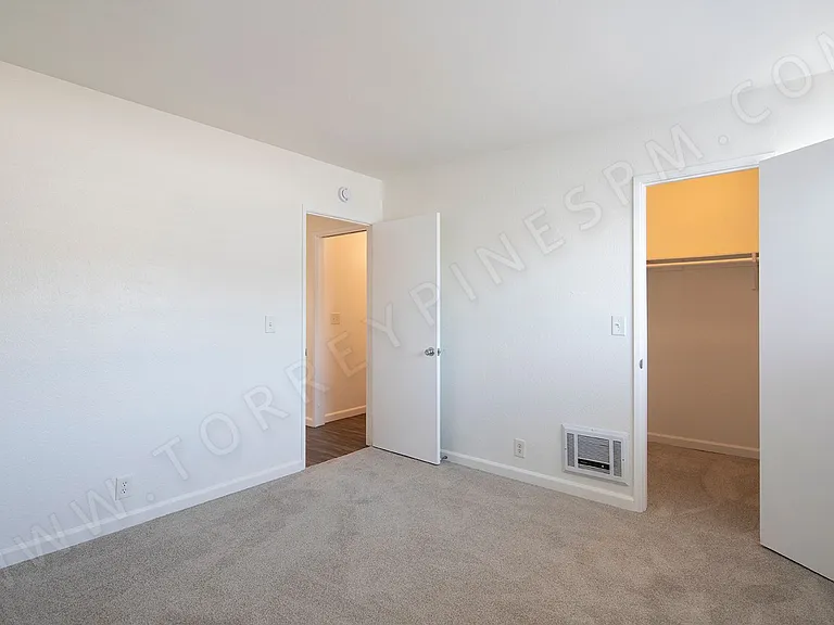 4739 Mansfield Street — Photo 8