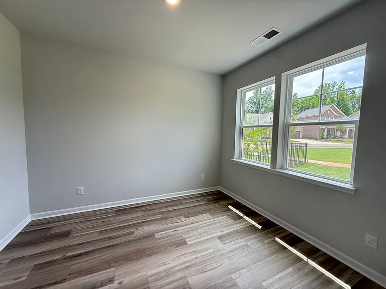 Middle Springs Ln — Photo 16
