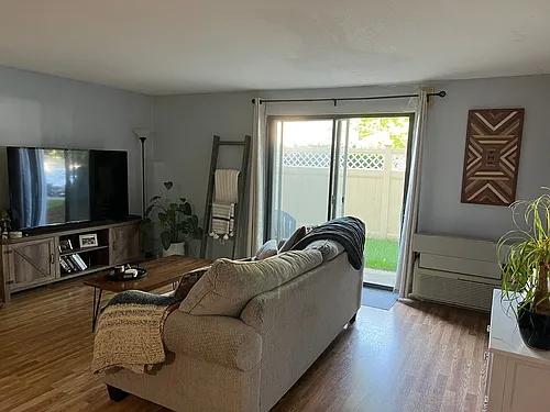 5 Village Hill Ln Photo 1