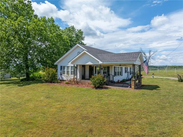7106 Barber Rd, Booneville, AR 72927