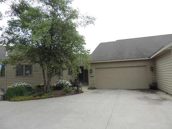 2nd image of 1498 W Harbour Towne Cir
