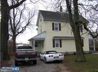 324 Center St, Elmer, NJ 08318