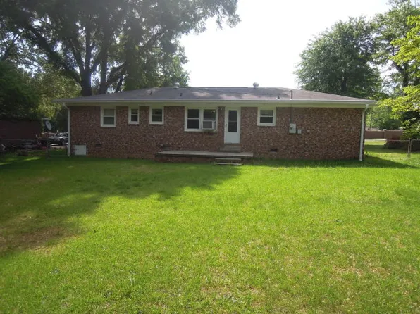 704 Lyman St, Gaffney, SC 29340
