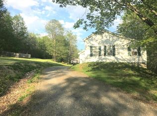 1052 Canaan Rd, Skowhegan, ME 04976