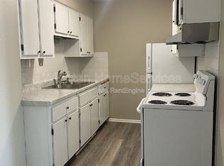 217 Charleston Blvd #3, Macomb, IL 61455