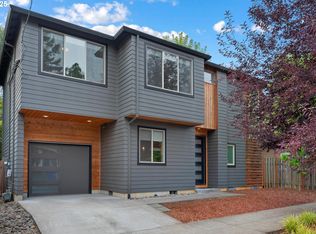 8001 SE Cesar E Chavez Blvd, Portland, OR 97202