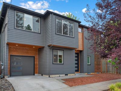 8001 SE Cesar E Chavez Blvd, Portland, OR, 97202