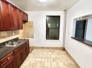 4396 Furman Ave APT 3A, Bronx, NY 10466
