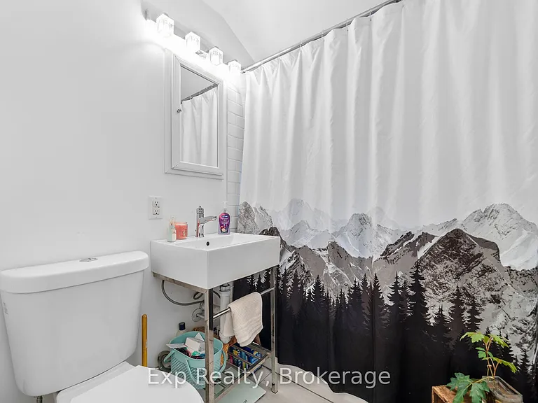 297 Victoria Ave #A — Photo 12