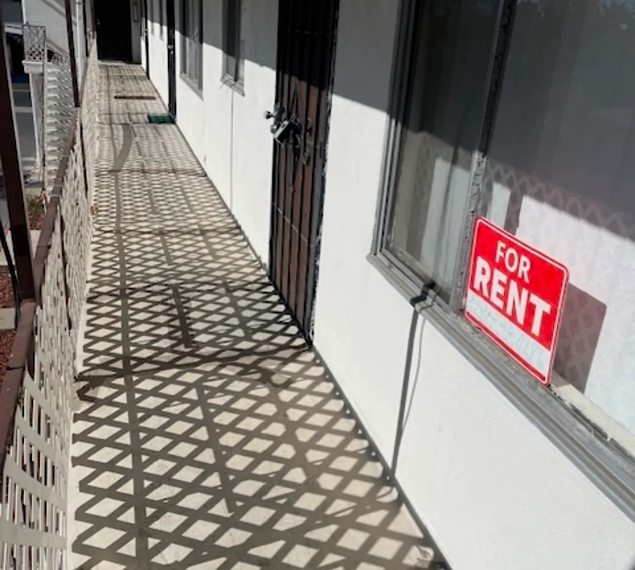 1 bed, 700 sqft, $1,800 — Photo 2