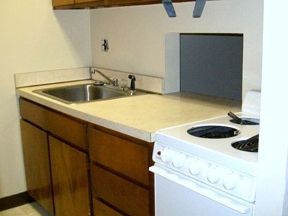 2nd image of 3201 Chamberlayne Ave APT 103