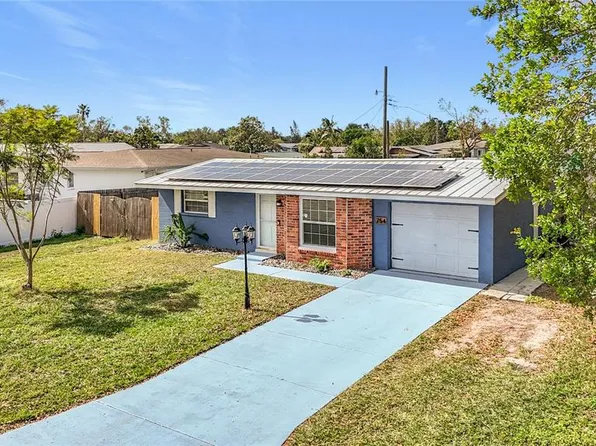 754 Melody Ln, Bradenton, FL 34207