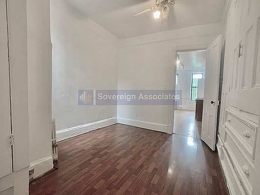 5th image of 516 E 84th St #5