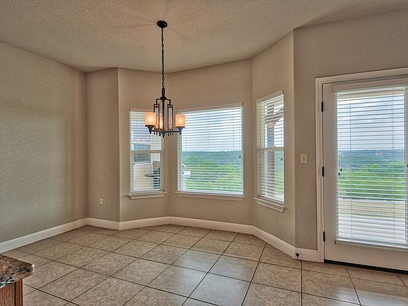 5th image of 165 Kamira Dr N