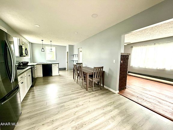 5th image of 101 10th St