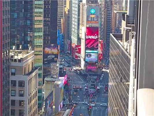 Rented by New York Residence | media 22