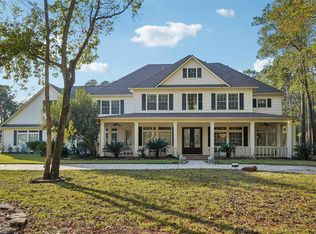 10714 Crestwater Cir, Magnolia, TX 77354