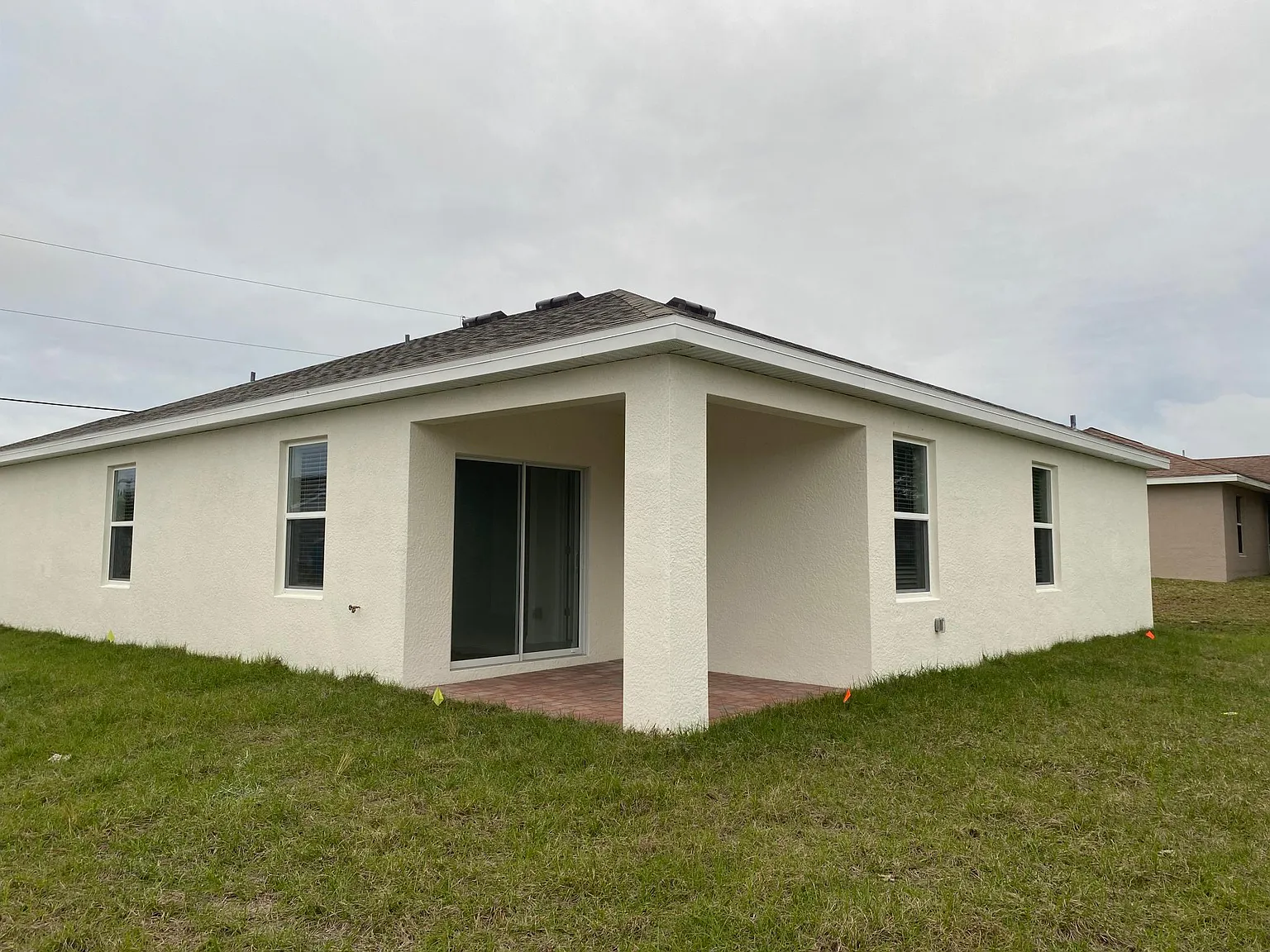 3 bed, 1756 sqft, $1,995 — Photo 3