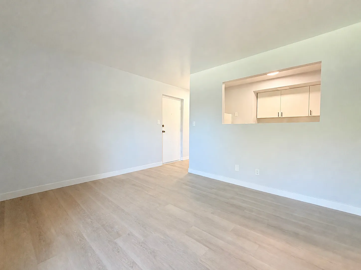 2 bed, $1,356 — Photo 4